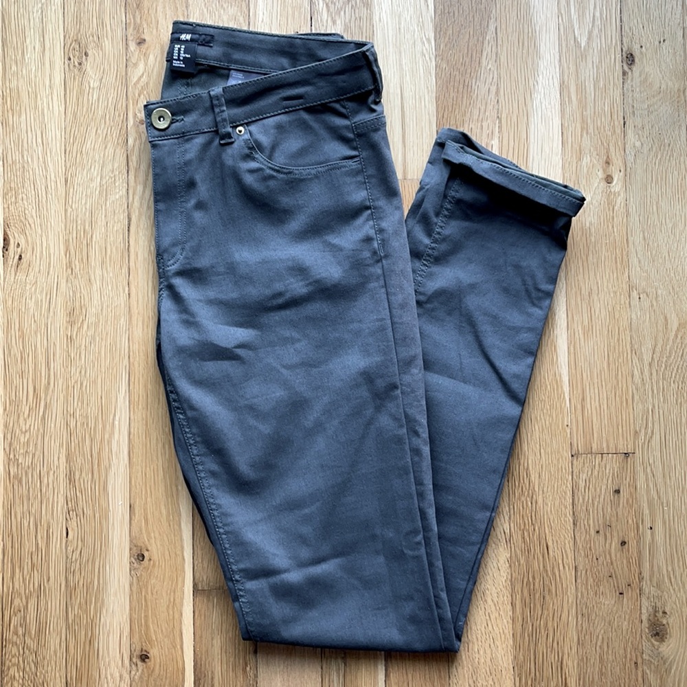 H&M Grey Skinny Pant NWOT